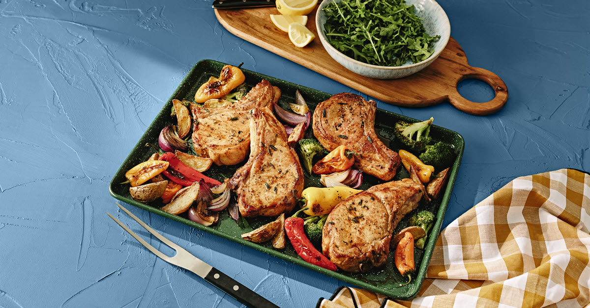 sheet pan pork chops with potatoes and broccoli
